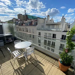Appartement Tour Eiffel Studio Lumineux Avec Terrasse., Paris