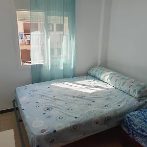 Compartidas En Un Apartamento Homestay Salou