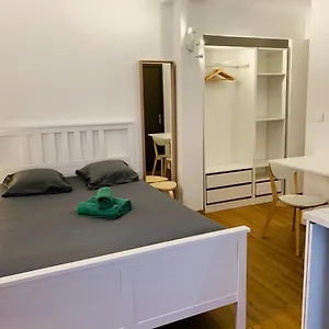 https://tulipe-studio.fr-provencehotel.com