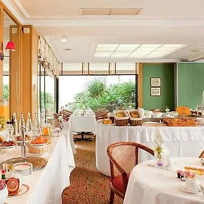 Mercure Tour Eiffel Grenelle Paris